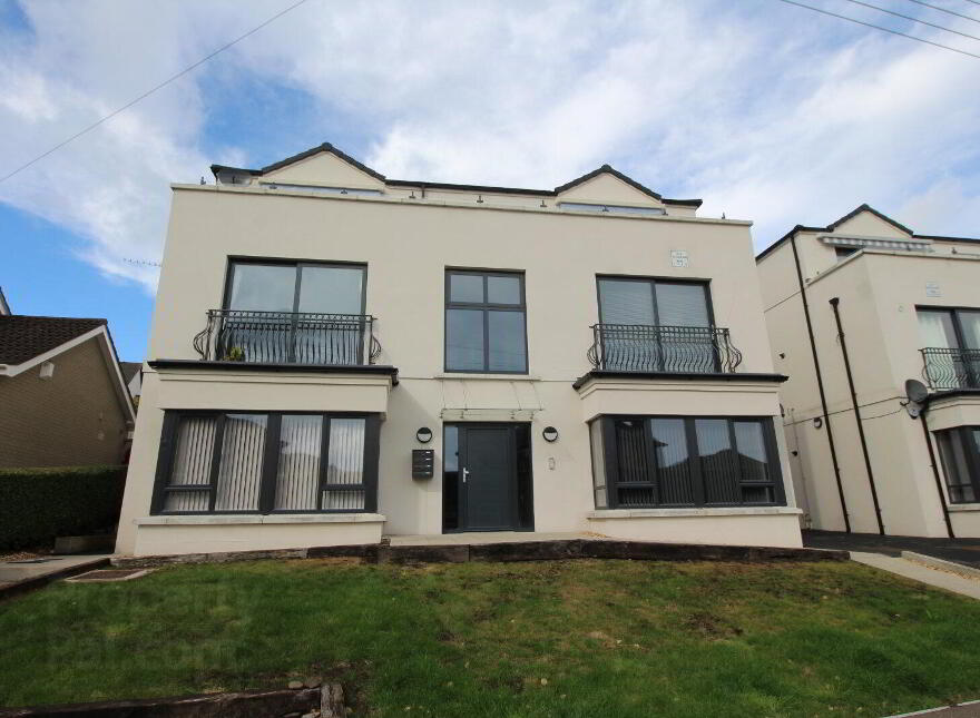 Apartment 1 9 Old Shore Road, Carrickfergus, BT38 8PF photo