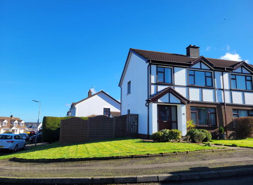 16 Sanda Drive, Larne, BT40 2HE photo