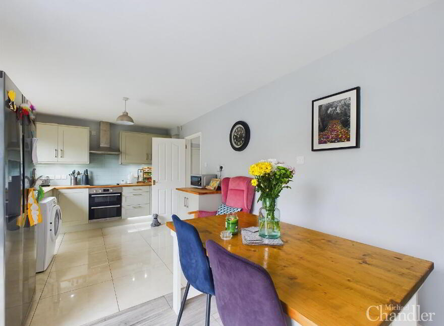 6 Finsbury Drive, Cairnshill Road, Belfast, BT8 6GY