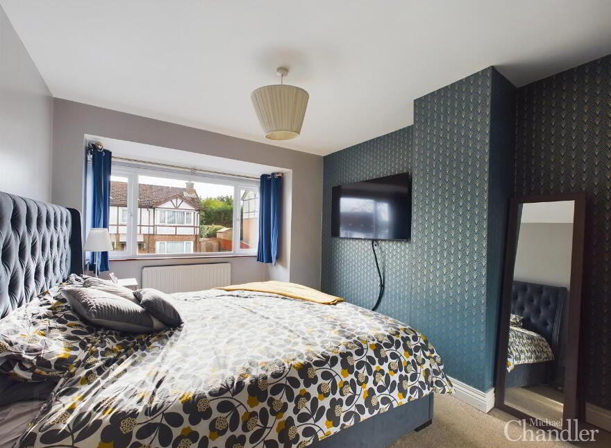 6 Finsbury Drive, Cairnshill Road, Belfast, BT8 6GY