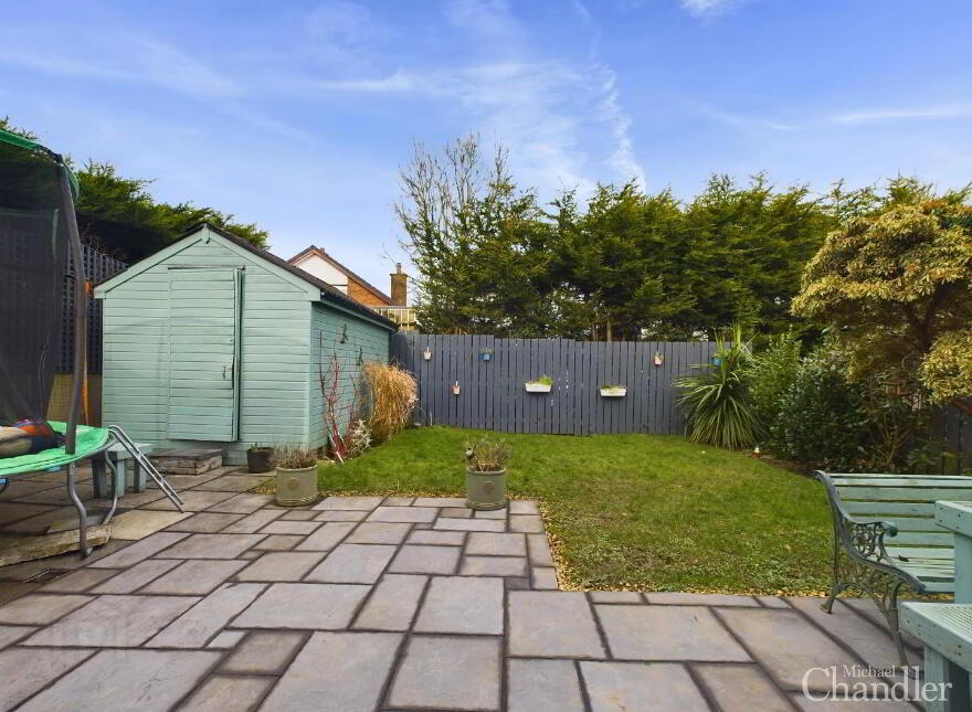 6 Finsbury Drive, Cairnshill Road, Belfast, BT8 6GY