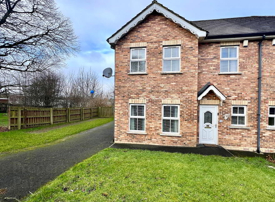 48 Blackthorn Manor, Waterside, L'Derry, BT47 5ST photo