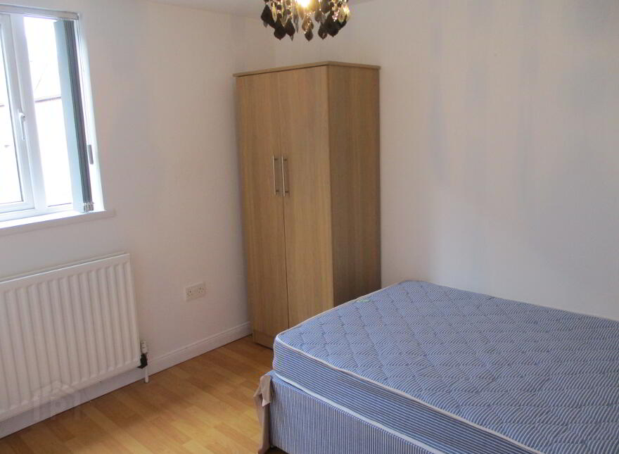 Upstairs Apartment, 16c Rugby Avenue, Belfast, BT7 1RG