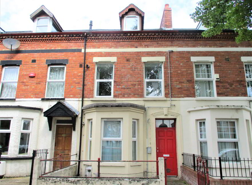 Upstairs Apartment, 16c Rugby Avenue, Belfast, BT7 1RG photo