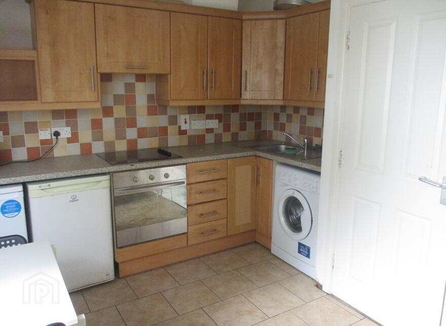 Upstairs Apartment, 16c Rugby Avenue, Belfast, BT7 1RG