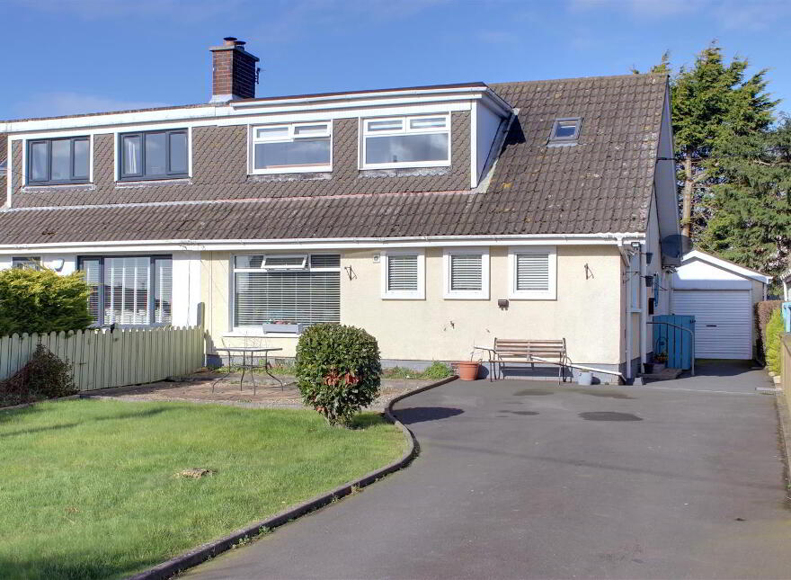 106 Moss Road, Millisle, Newtownards, BT22 2DS photo