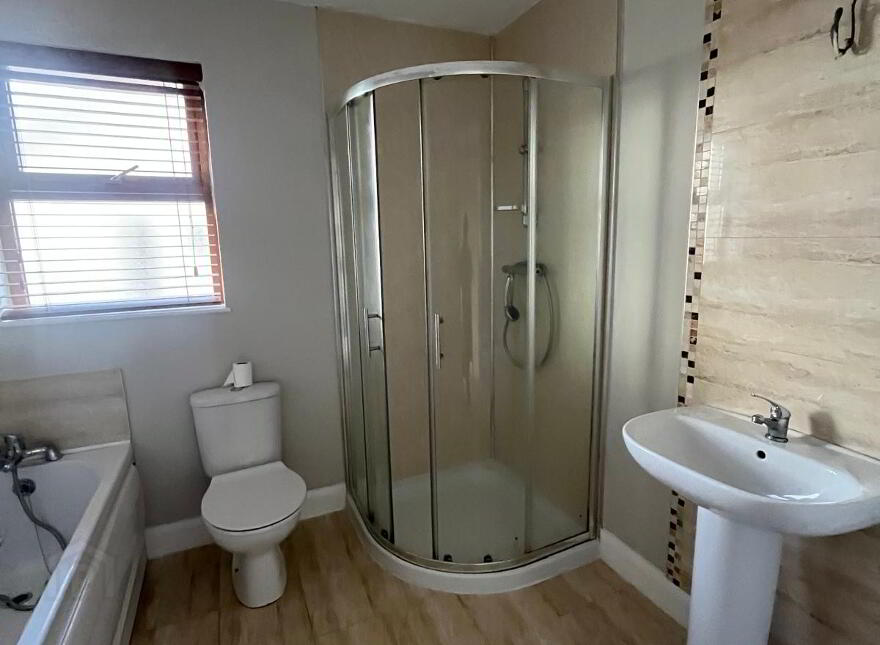 2 Orandale, Strabane, BT82 9TP