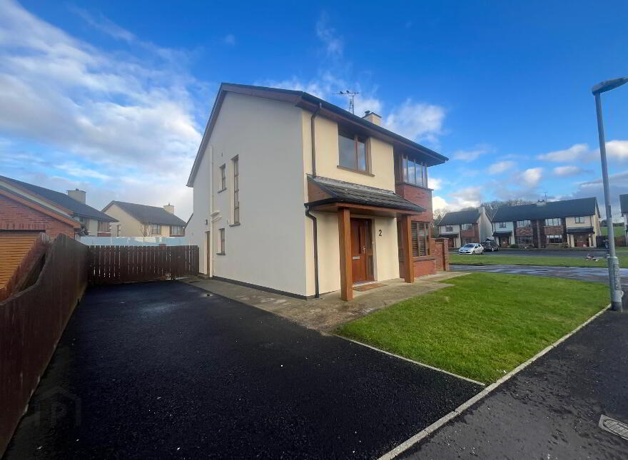 2 Orandale, Strabane, BT82 9TP