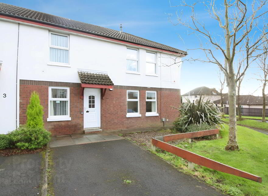 1 Molyneaux Drive, Lisburn, BT28 2LY photo