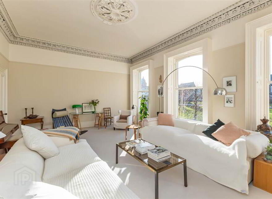 17 College Gardens, Off Malone Road, Belfast, BT9 6BQ
