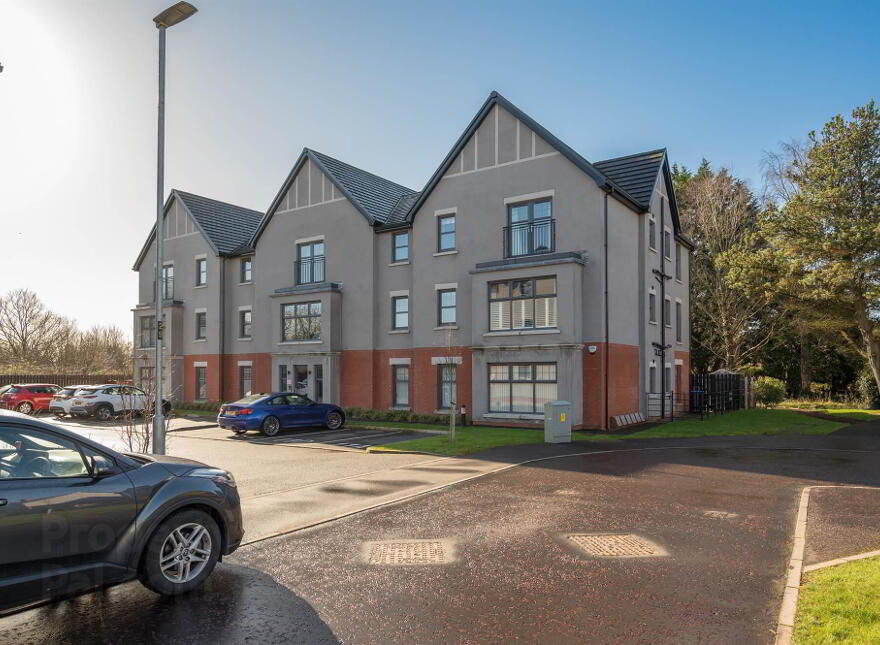 11d Oakfield Park, Jordanstown, Newtownabbey, BT37 0QY photo