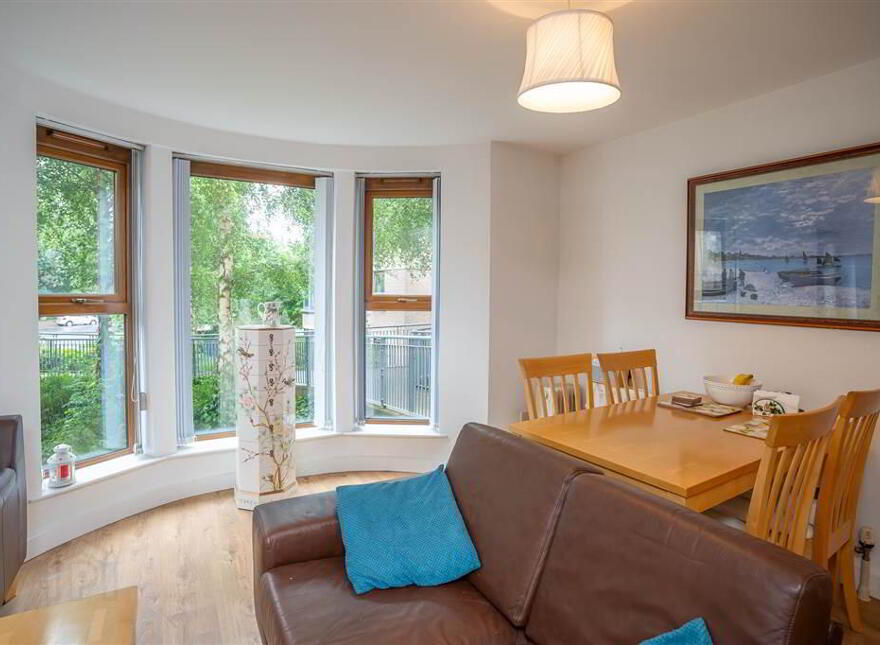 20 Park Royal, Balmoral, Belfast, BT9 7GY