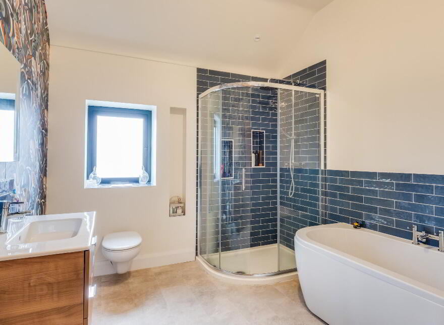 Willoughby Lodge, 5 Willoughby Place, Enniskillen, BT74 7EX