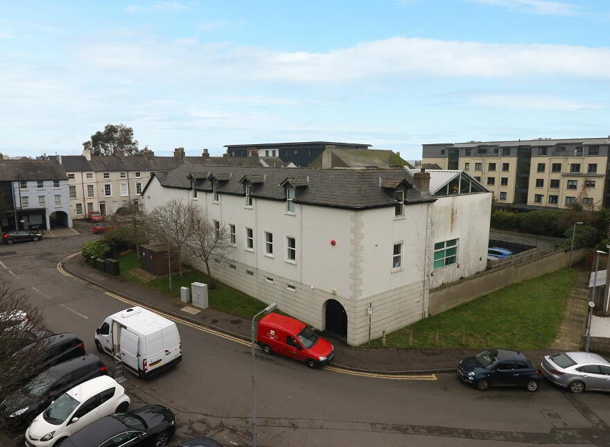 19 Shore Road, Holywood, BT18 9HX