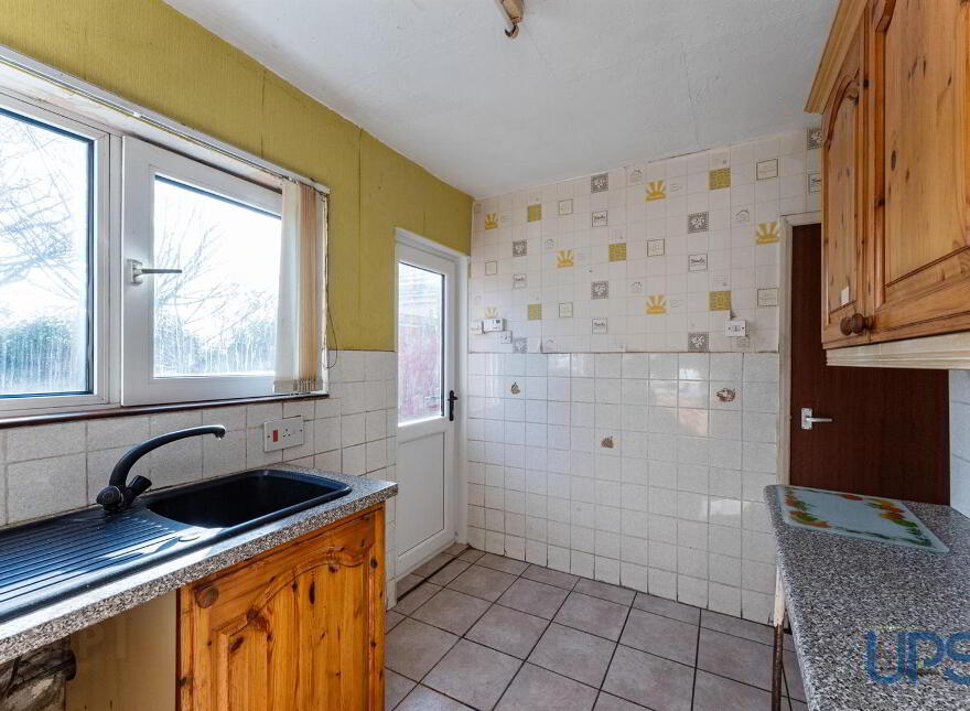 10 Monagh Road, Belfast, BT11 8EF