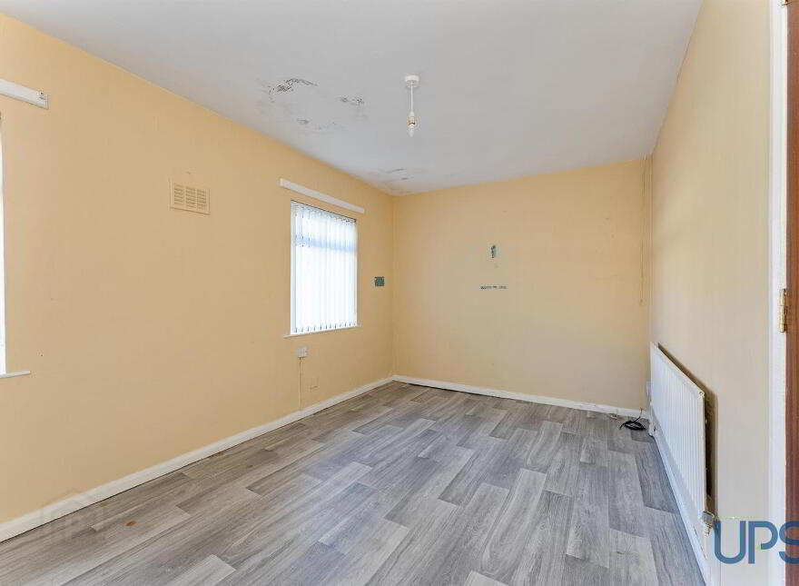 10 Monagh Road, Belfast, BT11 8EF