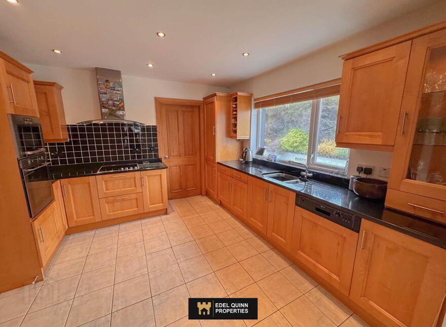13 Roseville Heights, Killybegs, F94VX09