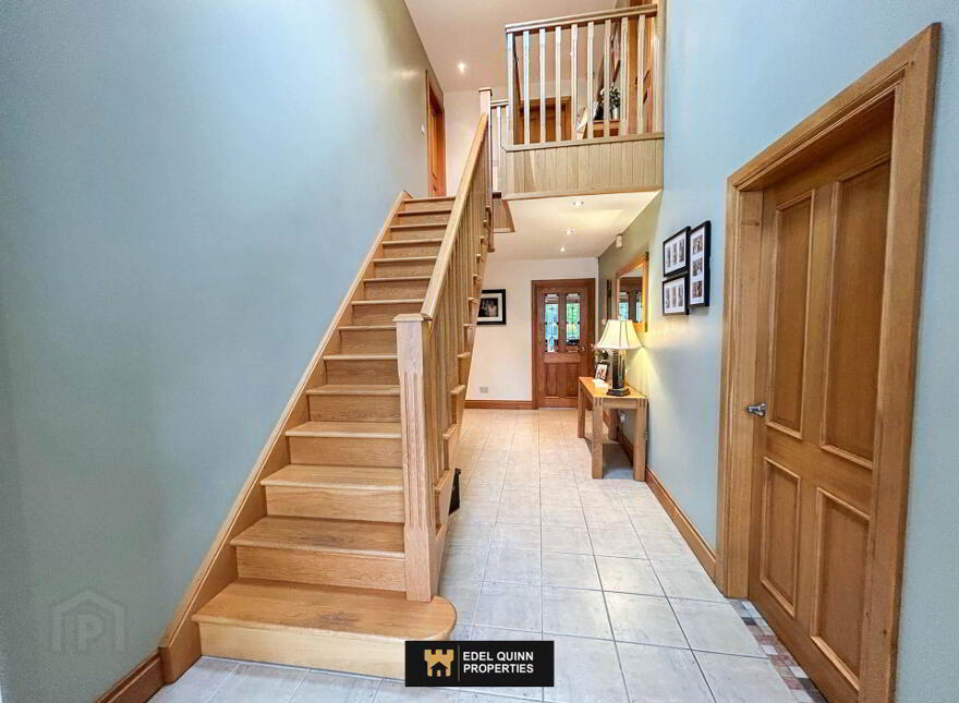 13 Roseville Heights, Killybegs, F94VX09