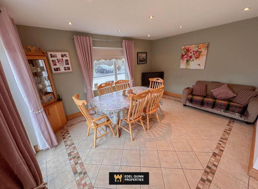 13 Roseville Heights, Killybegs, F94VX09