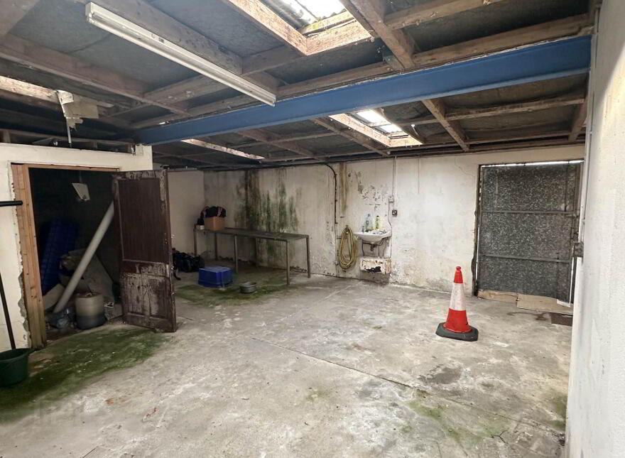 Mews Lane, Off James Street, Moville, F93Y2F5