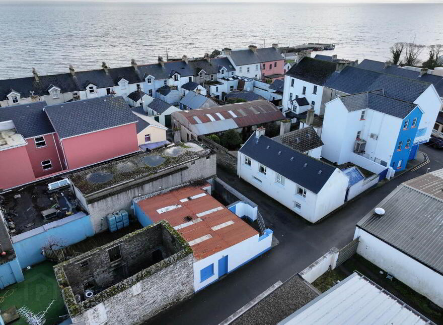 Mews Lane, Off James Street, Moville, F93Y2F5