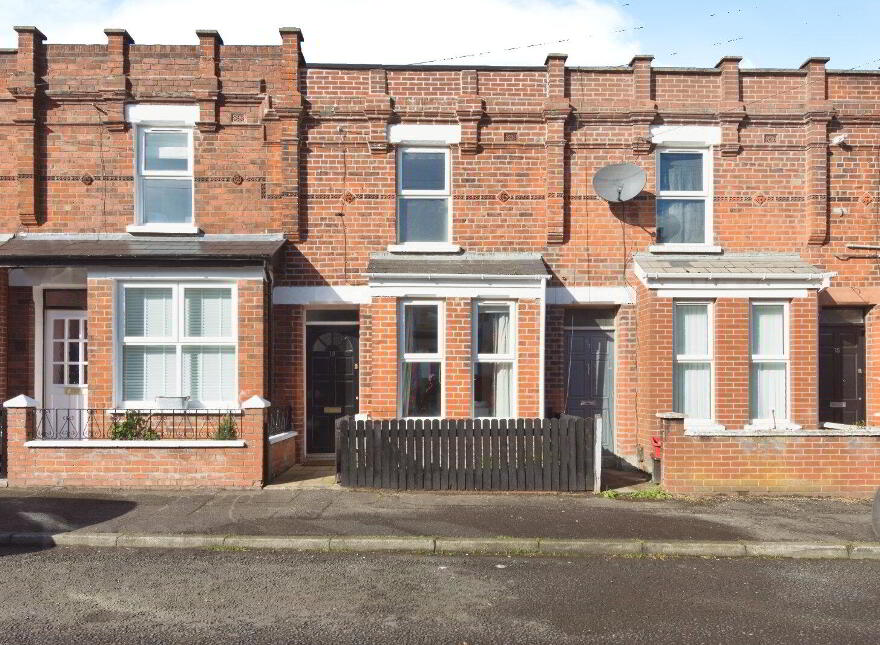 19 Laganvale Street, Stranmillis, Belfast, BT9 5FR photo