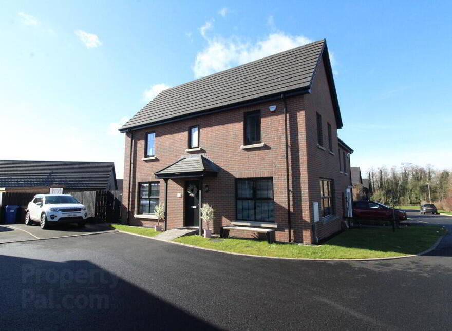 25 Belmont Hall Drive, Antrim, BT41 1FB photo