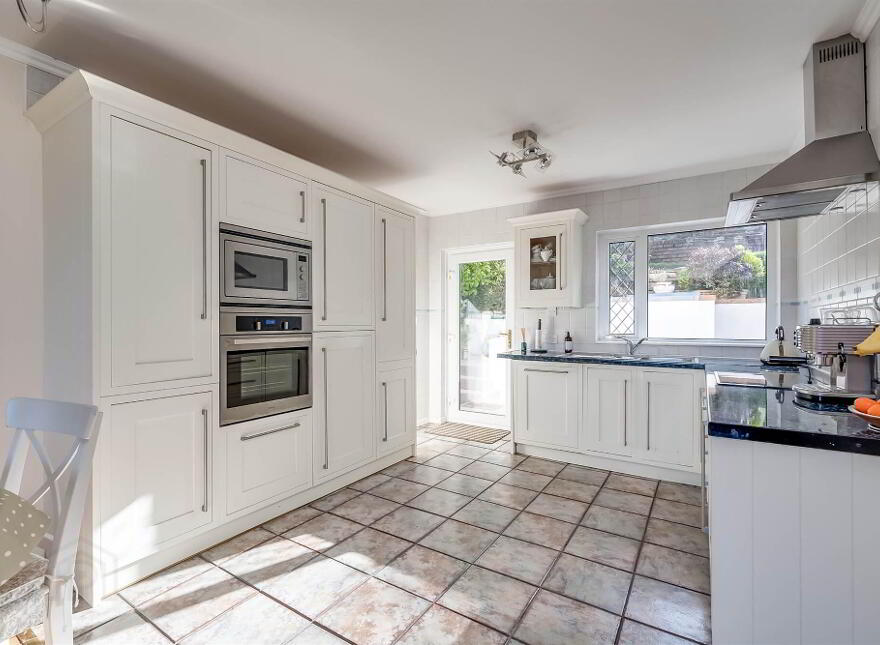 23 Lancedean Road, Belfast, BT6 9QP