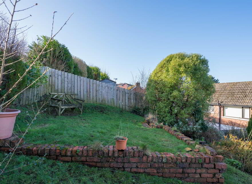 23 Lancedean Road, Belfast, BT6 9QP