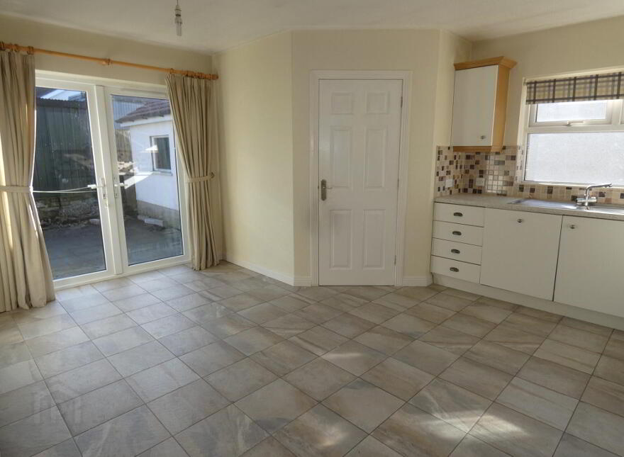 5 Castlehill Crescent, Ballymoney, BT53 6TL