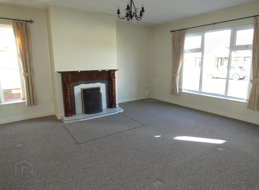 5 Castlehill Crescent, Ballymoney, BT53 6TL
