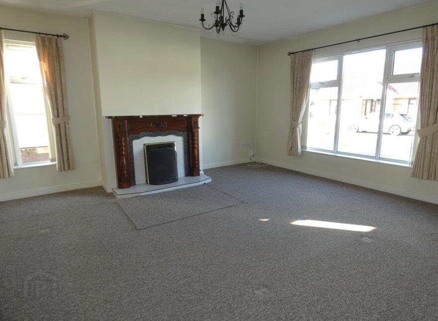 5 Castlehill Crescent, Ballymoney, BT53 6TL