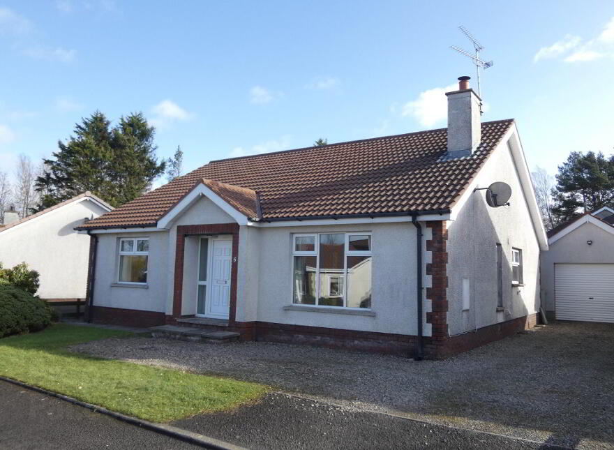 5 Castlehill Crescent, Ballymoney, BT53 6TL photo