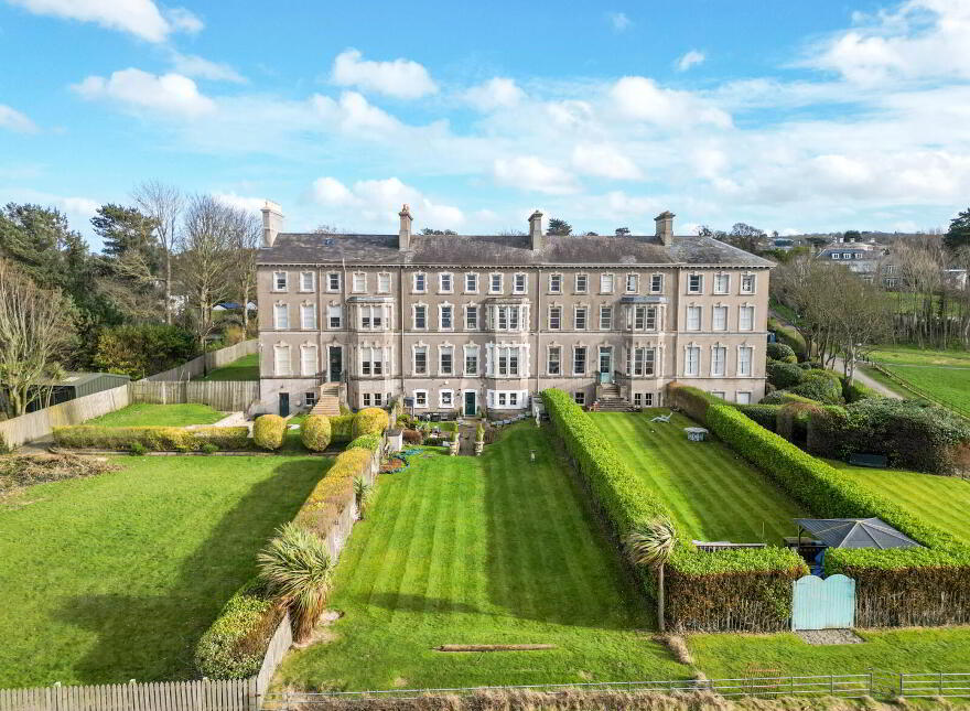 Apt 2, 2 Clanbrassil Terrace, Clanbrassil Road, Holywood, BT18 0AP photo