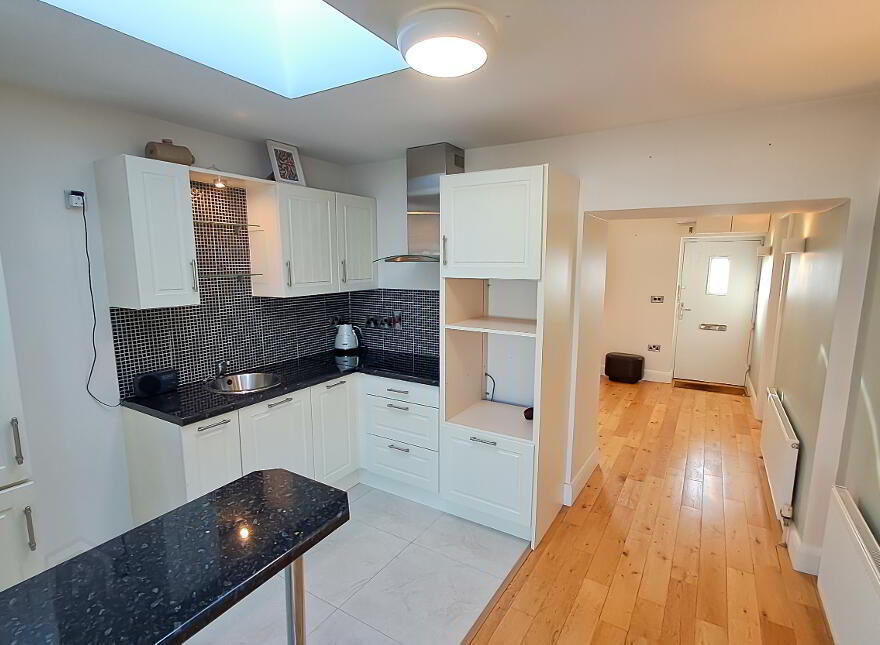 Hawthorn Cottage, Seamount, Courtown, Gorey, Y25W577