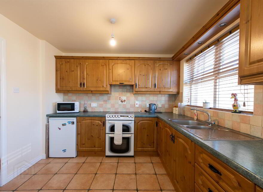 42 Woodvale, Dromore, Dromara, BT25 2JA