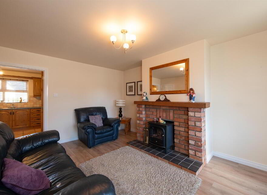 42 Woodvale, Dromore, Dromara, BT25 2JA