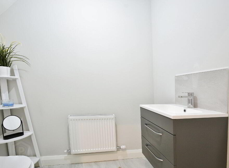 6 Ballymullan Manor, Lisburn, BT27 5WT