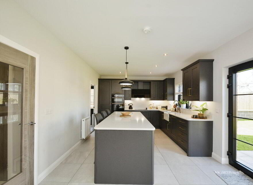 6 Ballymullan Manor, Lisburn, BT27 5WT