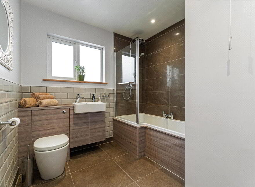 5 Old Quay Court, Cultra, Holywood, BT18 0HT