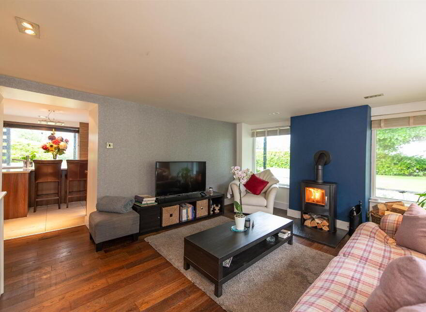 54 Cherryhill Road, Ballynahinch, BT24 8NW