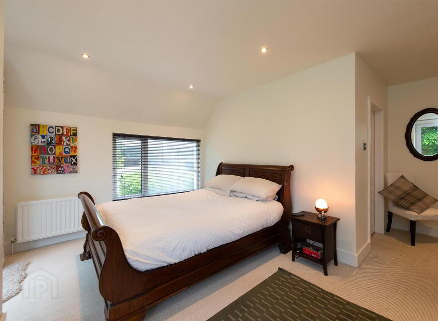 54 Cherryhill Road, Ballynahinch, BT24 8NW