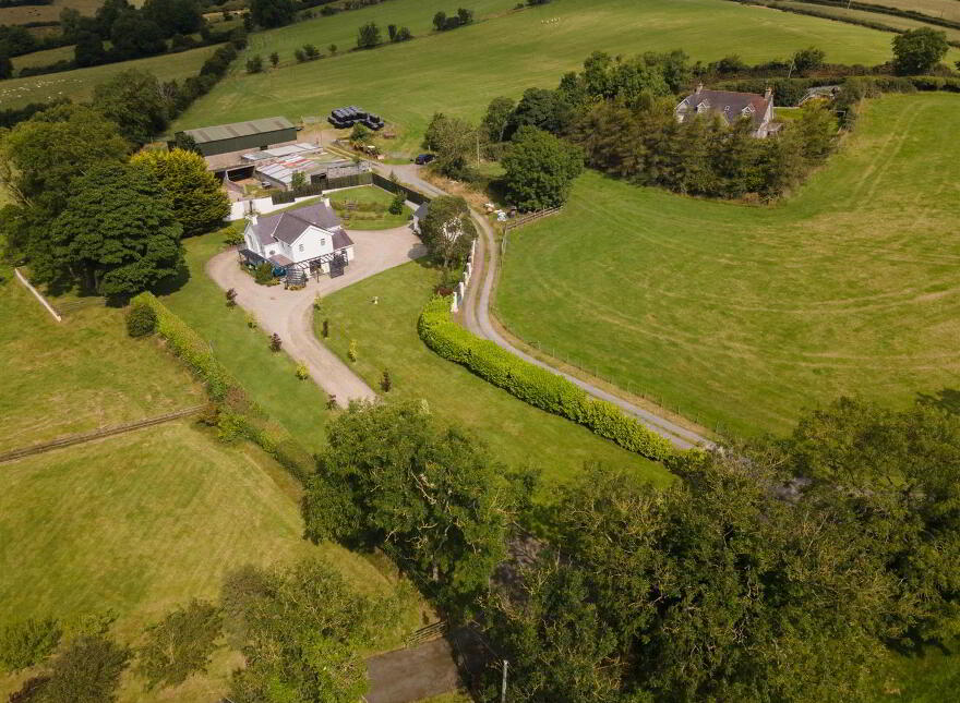 54 Cherryhill Road, Ballynahinch, BT24 8NW
