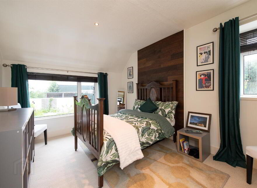 54 Cherryhill Road, Ballynahinch, BT24 8NW