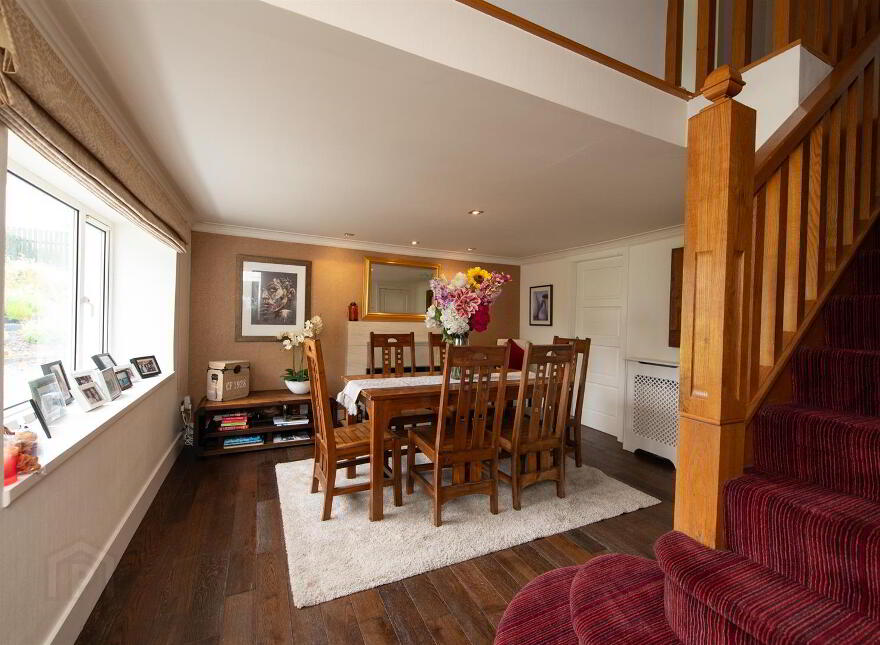 54 Cherryhill Road, Ballynahinch, BT24 8NW