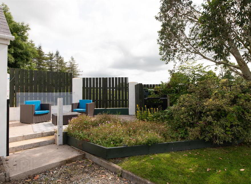 54 Cherryhill Road, Ballynahinch, BT24 8NW