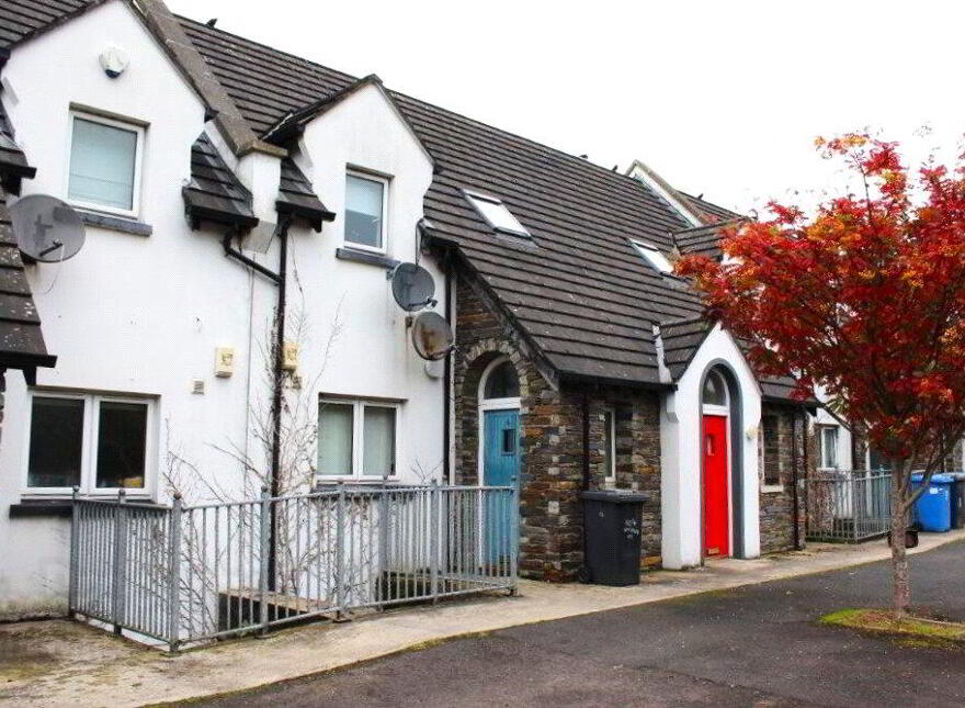 4 Woodland Avenue, Londonderry, BT47 2PZ photo