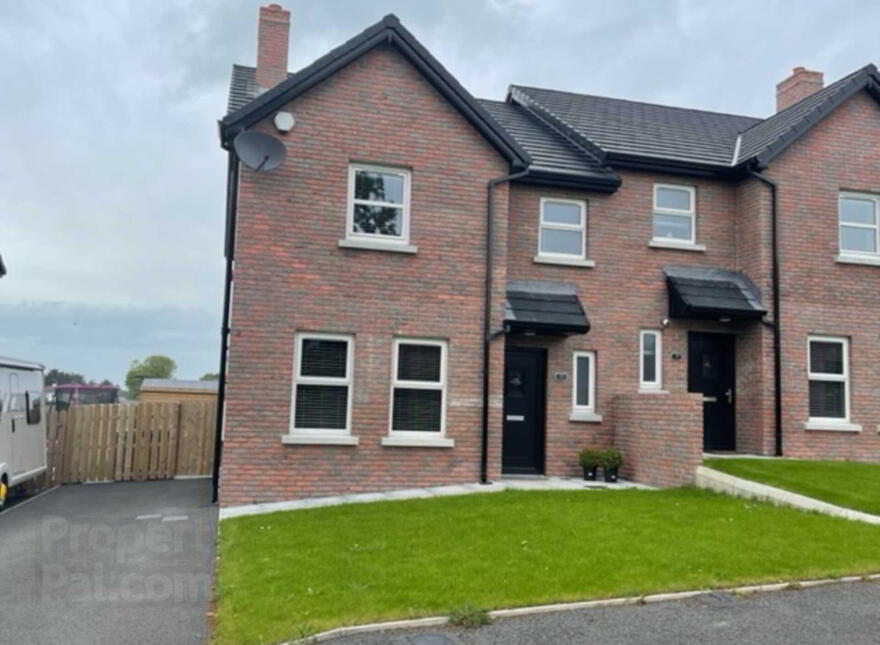 30 Bachelors Park, Portadown, Craigavon, BT63 5QX photo