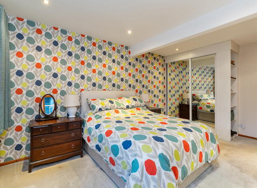 87 Church Road, Holywood, BT18 9BY