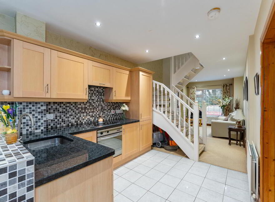 87 Church Road, Holywood, BT18 9BY